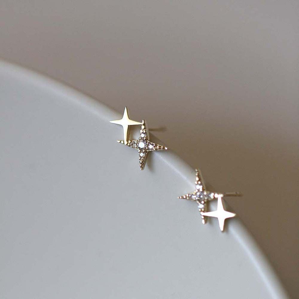 Needway  Elegant Women Earrings Sweet Stud Earrings Korean Style Ladies Girls Star Shaped Fashion Jewelry Diamond Chic Simple Ear Studs/Multicolor