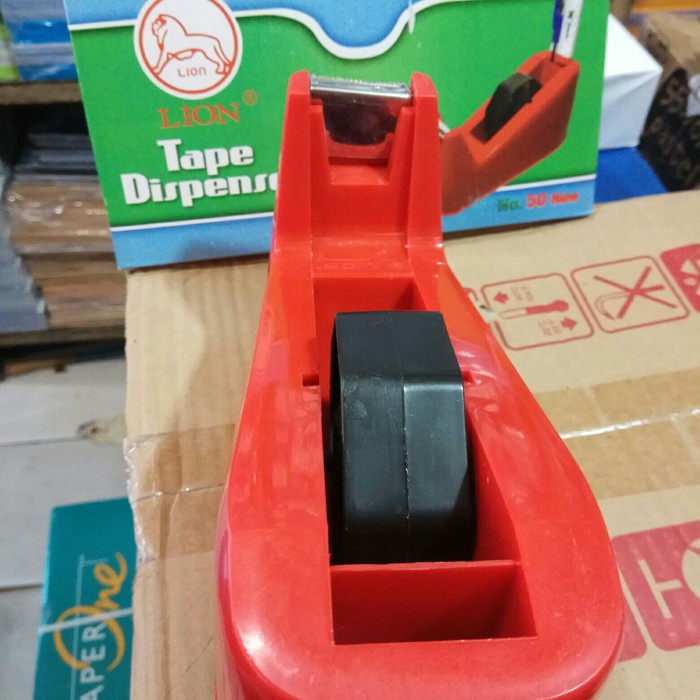 

Mudah Tempat Isolasi Besar / Tape Dispenser Lion No.50 (Warna Dikirim Acak) Limited