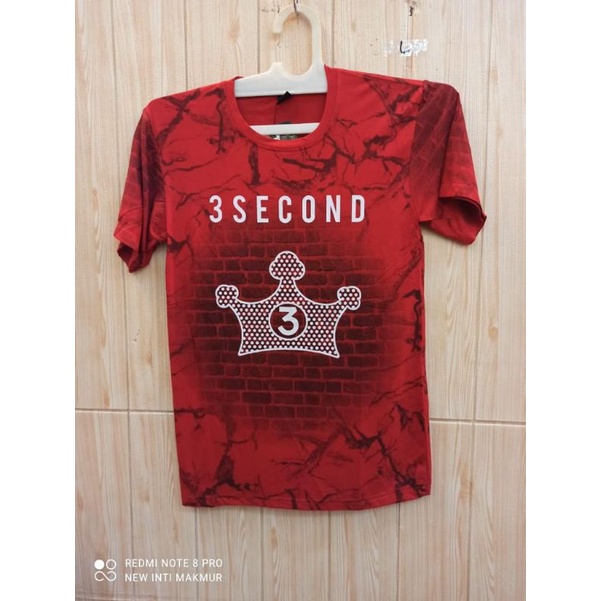 KAOS TSHIRT DISTRO MURAH size L MERAH/RED READY!