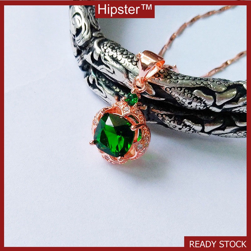 Vintage Luxury Fashion Natural Emerald 18K Rose Gold Pendant Necklace