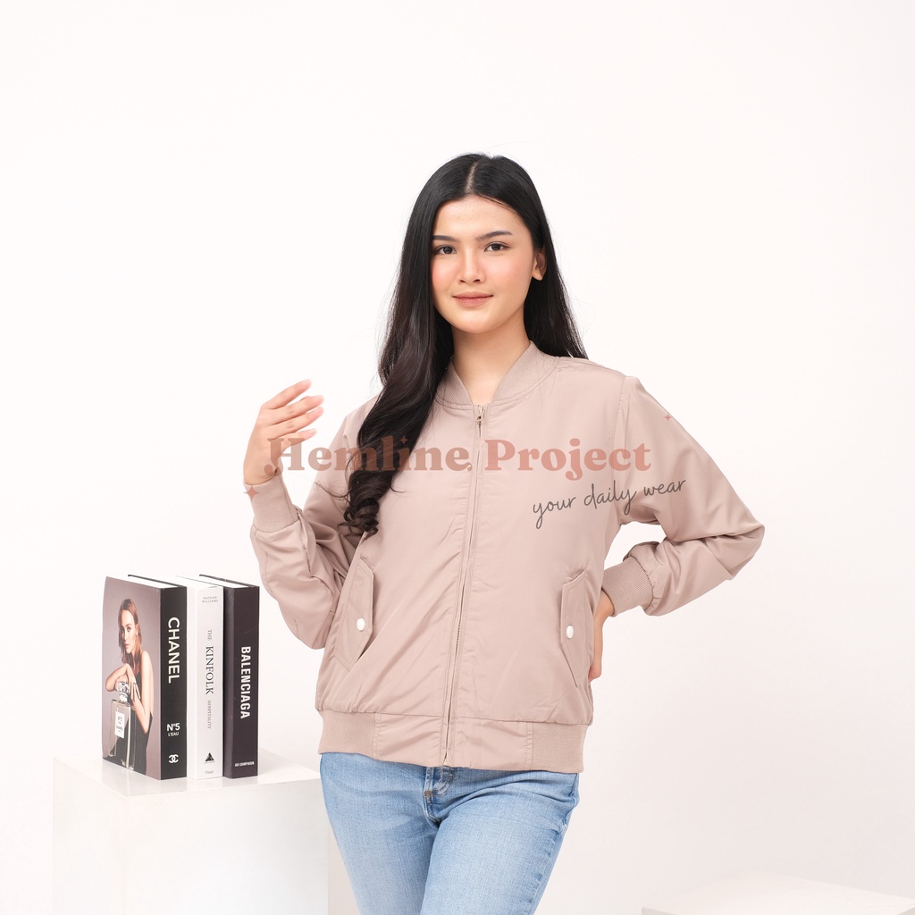 Gania Bomber Jaket Khaki - Jaket Parasut Wanita