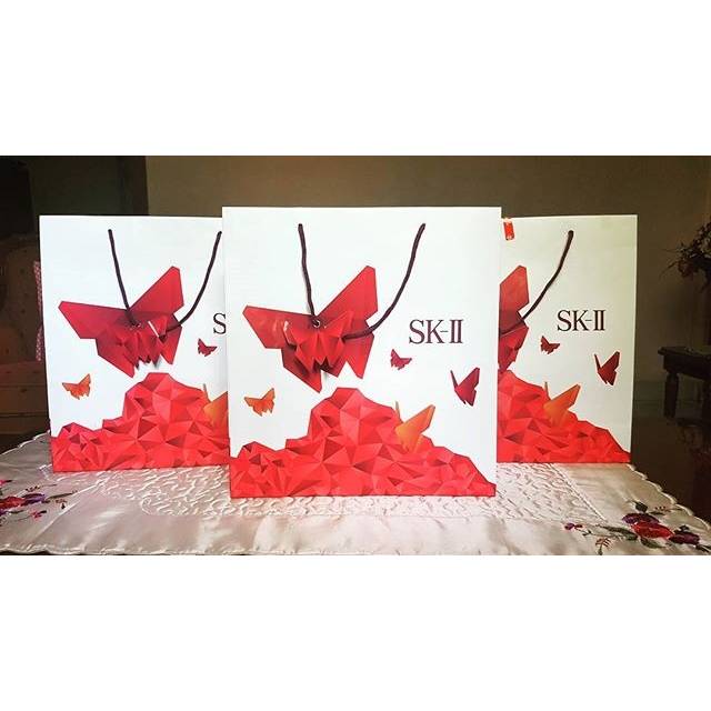 

SK II LIMITEDITION PAPERBAG