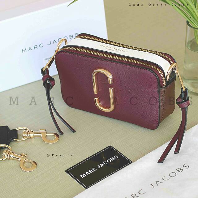Marc Jacobs Snapshot Camera Bag with Box 988#.