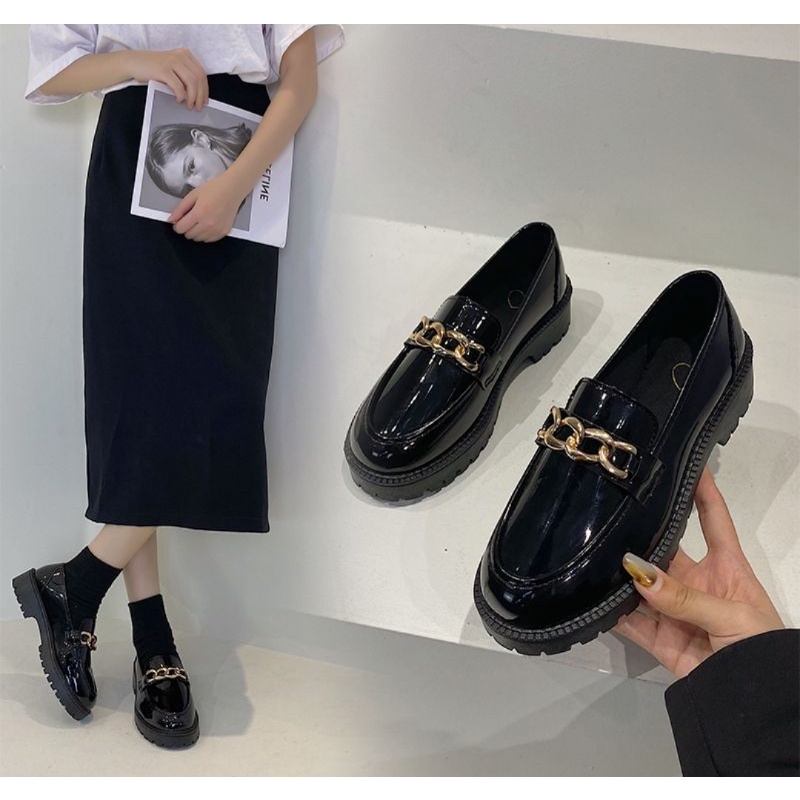 Rantai Logam Oxford Sepatu untuk Wanita Sepatu Wanita Baru Slip Di Alun-alun Platform Sepatu Round Toe Pantofel Solid Kasual Kulit sepatu / Sepatu Flat Wanita / Sepatu Docmart Wanita / Bisa Cod