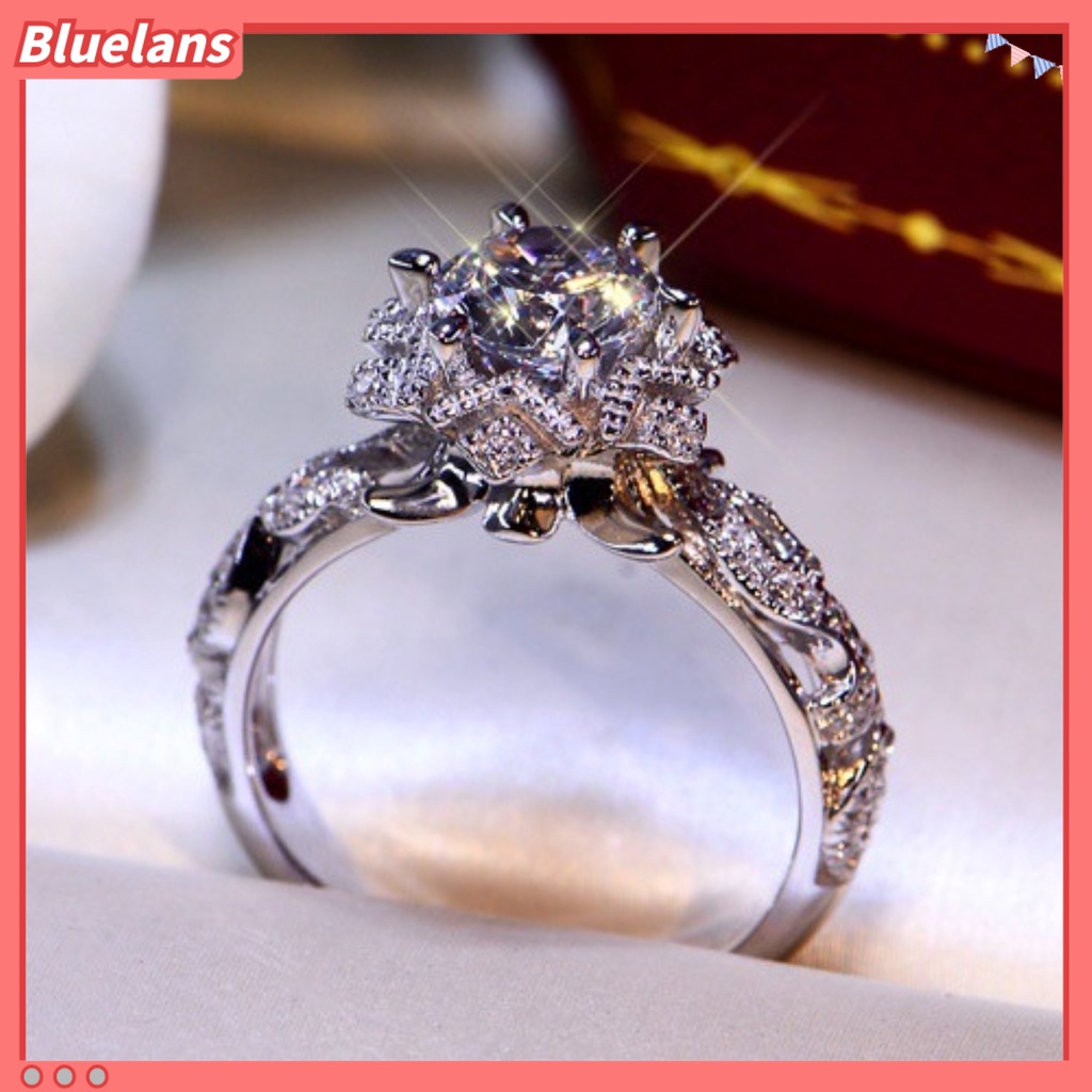 Bluelans Cincin Wanita Bentuk Bunga Aksen Berlian Imitasi Untuk Hadiah Valentine