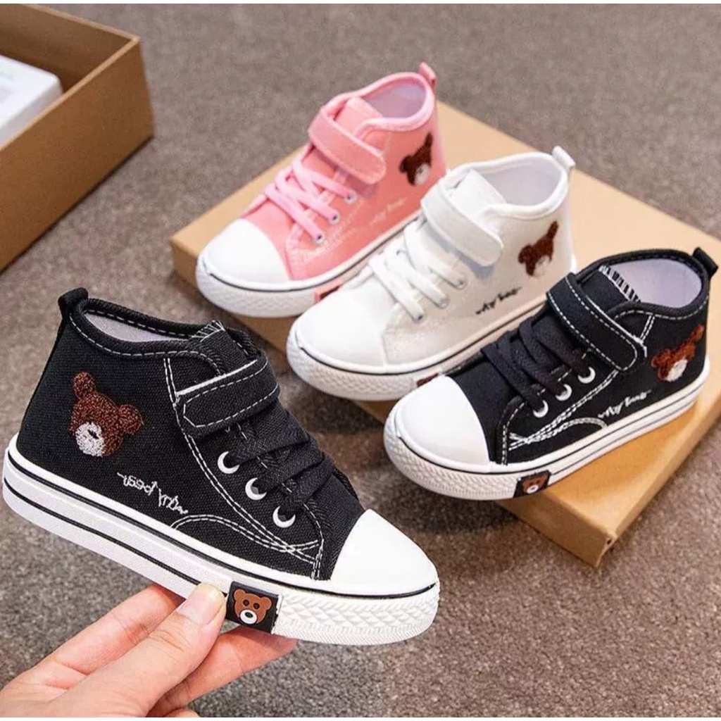 REIN SEPATU SEKOLAH SNEAKERS ANAK AS176