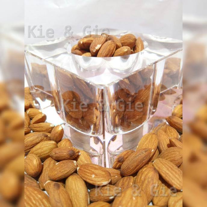 

Hot Produk Kacang Almond Panggang Blue diamond Premium 1000gr
