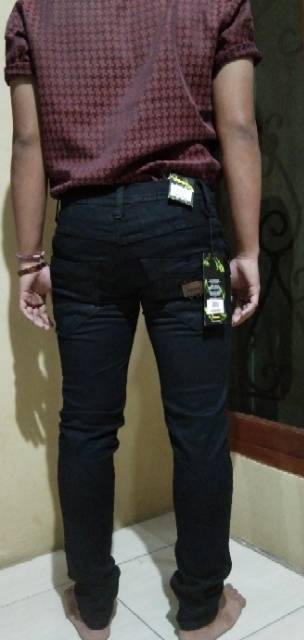 skinny jeans pria | Celana jeans cowo warna hitam | Jeans premium