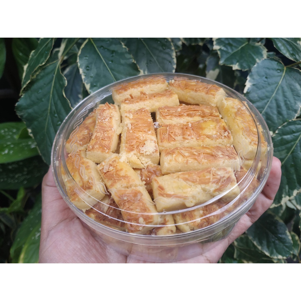 

Kue Kastengel Kemasan 250gr