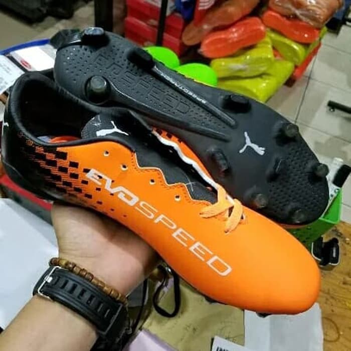 TERLARIISS Sepatu Bola Puma Evo Speed Komponen Premium