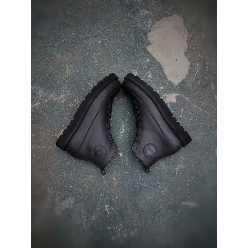 Lewis Full Black - Sepatu Sneaker Kulit Sapi Asli