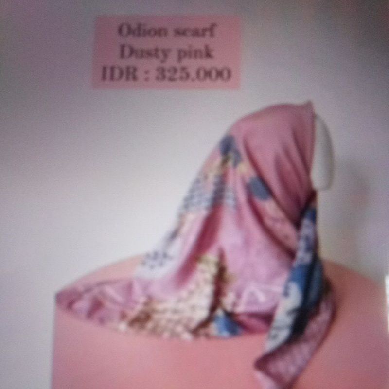 sold-ria miranda odion scarf