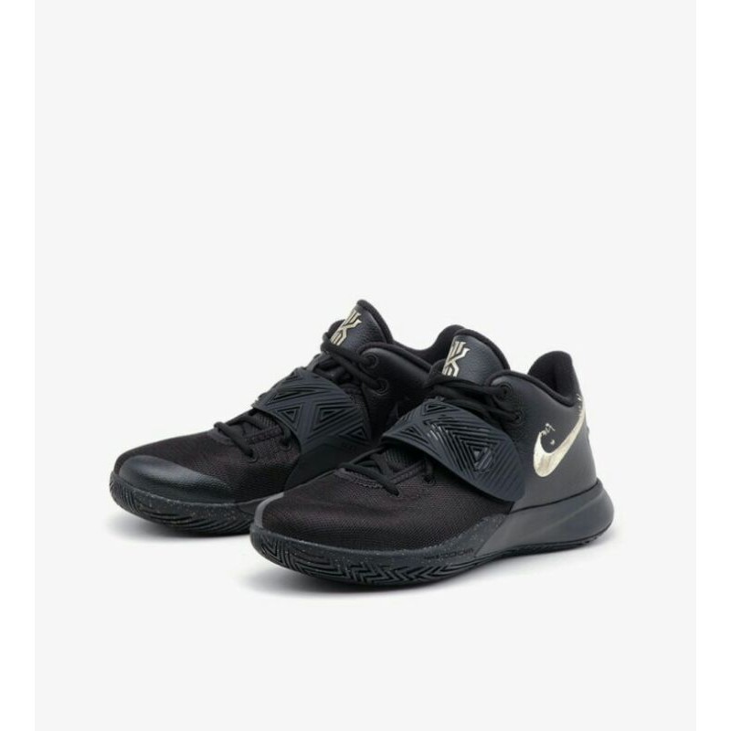 nike kyrie flytrap iii white