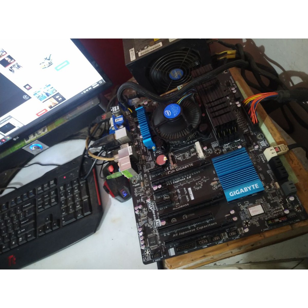 GIGABYTE GA-Z77X-D3H LGA 1155 INTEL Z77 SECOND SEPERTI BARU TANPA KENDALA
