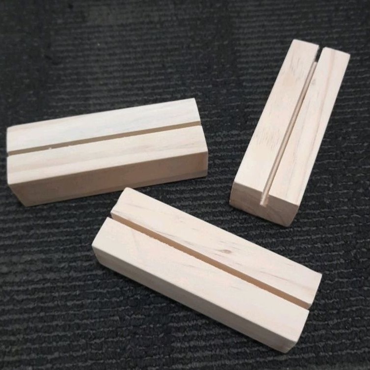 

Stand Akrilik Kayu (beli 10 gratis 1 pcs)