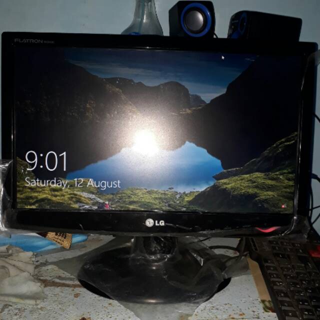 LCD Monitor Komputer LG W1943C wide 19inch