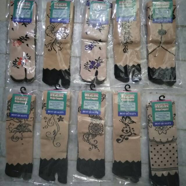 Kaos kaki jempol motif Batik di merk