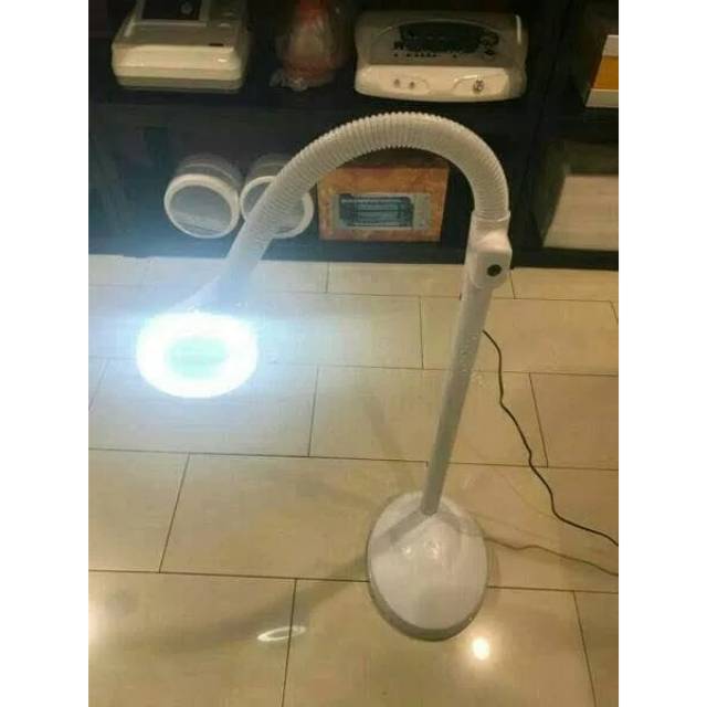 Lampu facial LED / Lampu facial+kaca pembesar LED