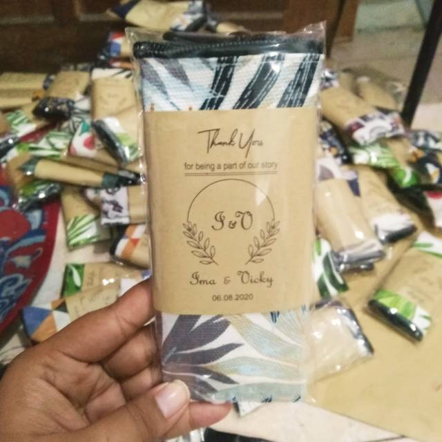 

Kertas Kartu Ucapan Souvenir