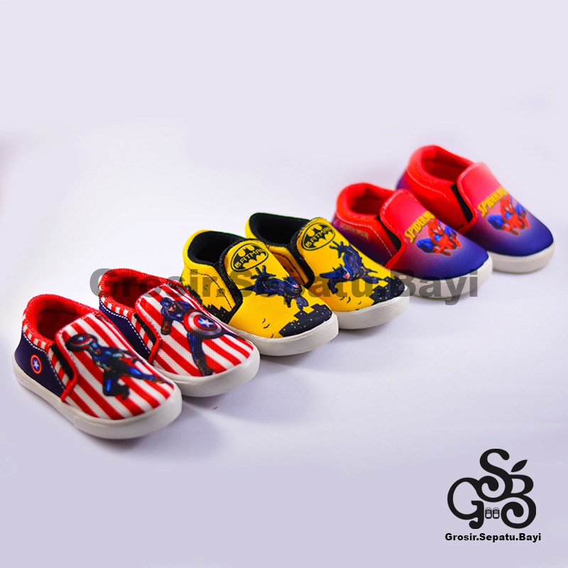 sepatu anak laki laki slip on motif superhero murah