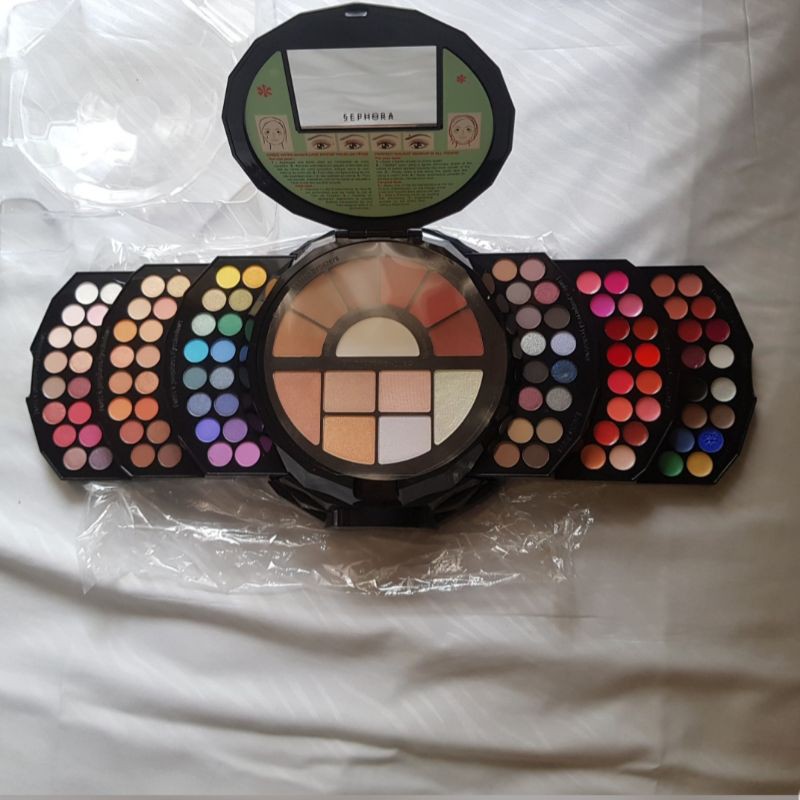 Sephora Igloo Palace-makeup palette