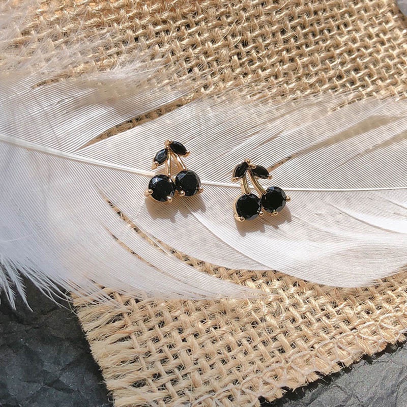 Anting 925 Silver Needle Bentuk Cherry Warna Hitam Untuk Wanita