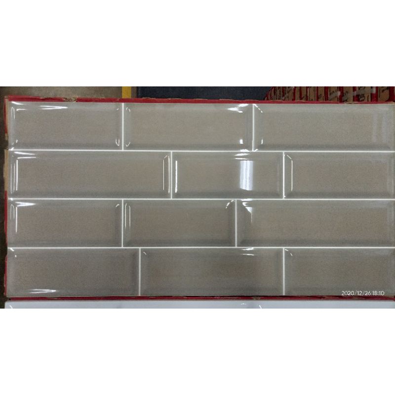 KERAMIK DINDING DAPUR KAMAR MANDI ROMAN DTUBE CREAM  30X60 KW1