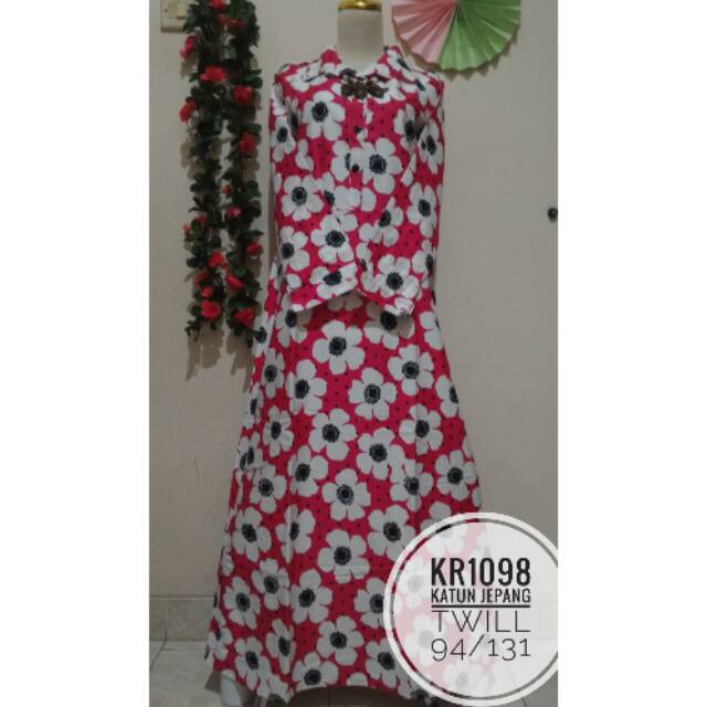 Gamis Katun Jepang Twill Bunga Pink Putih