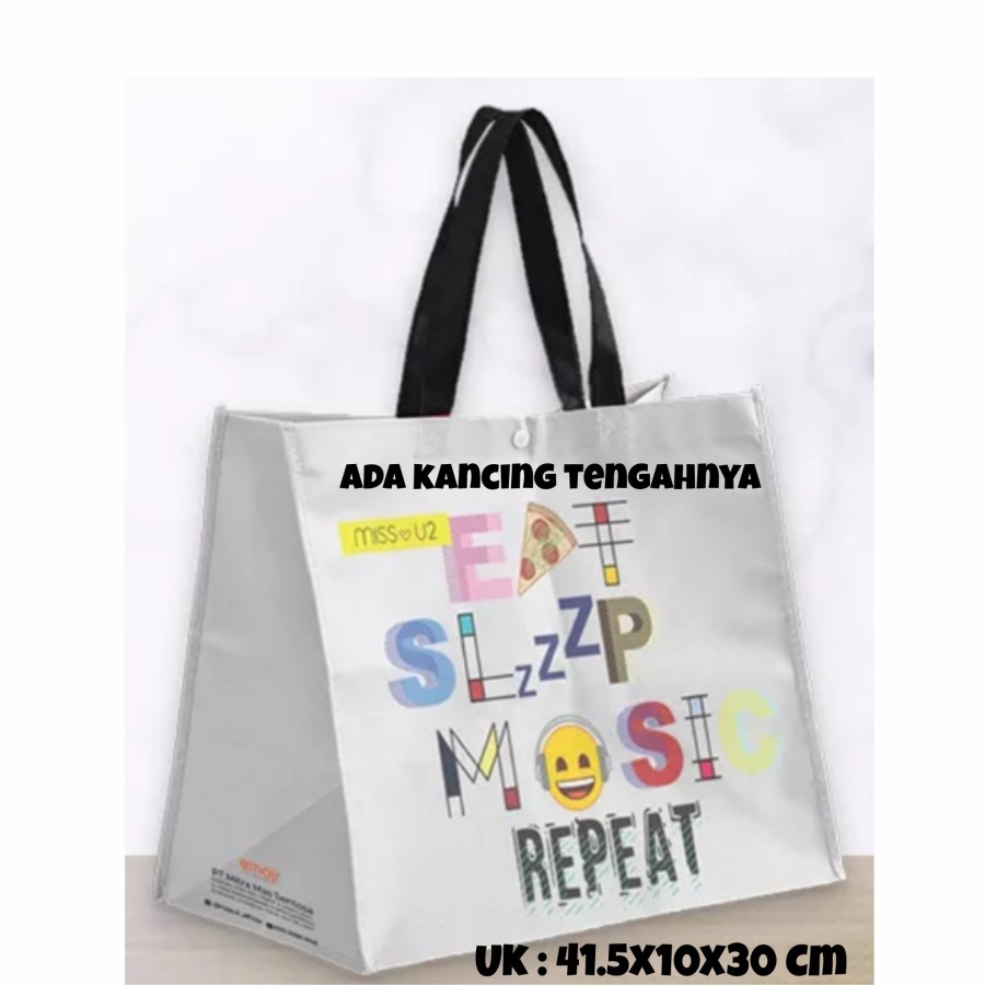 

Tas Belanja Bahan Plastik Tebal Emoji Sleep Music Uk 41.5x10x30 Cm