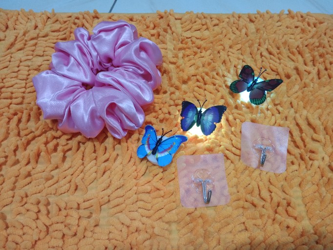 Adhesive Hook Wall Perekat Dinding Gantungan Barang Hooks Kait Tempel Keramik Tembok