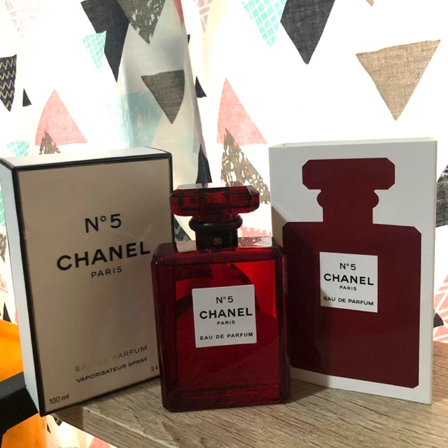 Chanel No.5 perfume - Christmas Limited Edition