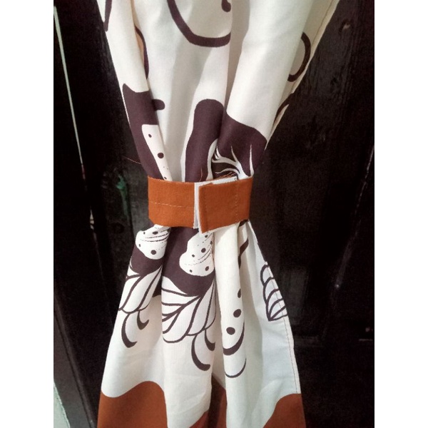 Gorden serut 2 layar 140x200 multifungsi pintu/jendela