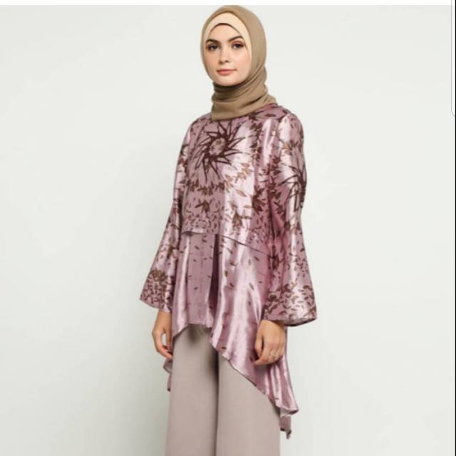 Selasih top ria miranda