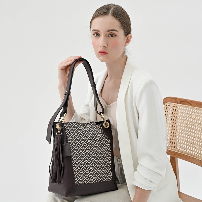 Gobelini Almeria Shoulder