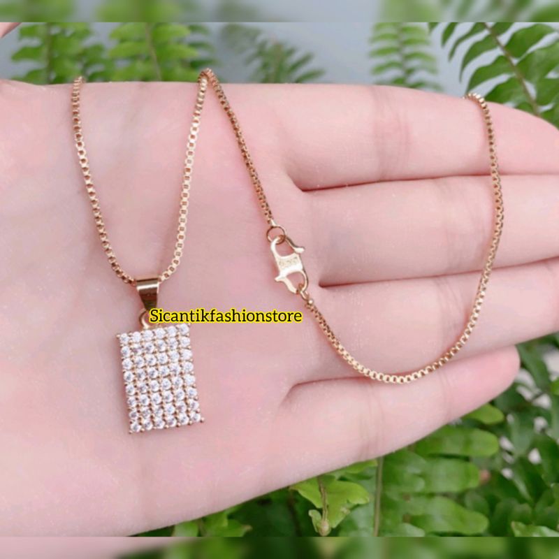 Kalung Titanium Wanita Liontin Kotak Full Permata Warna Gold dan Silver Terlaris Anti Karat selamanya Kalung Titanium Wanita Liontin Kotak Gold Fashion Wanita