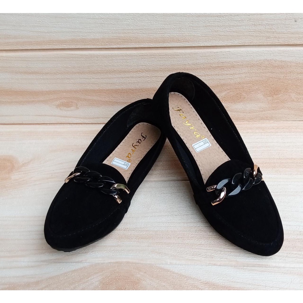 Sepatu balet wanita terbaru flatshoes simple elegan variasi rantai hitam