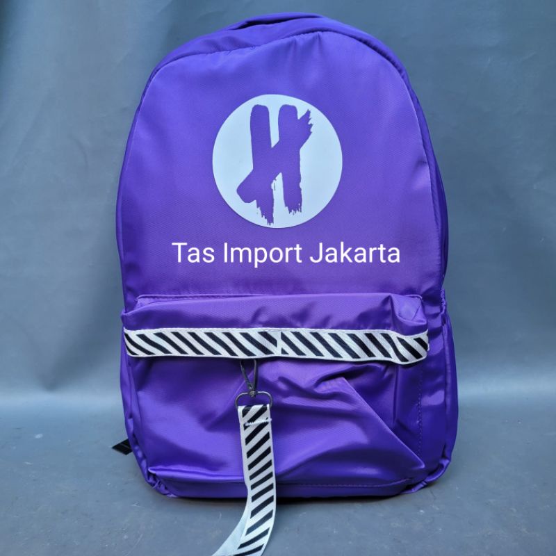 Tas ransel import simpel buat gaya kekinian