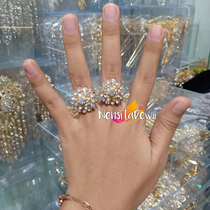 Cincin Pengantin Klasik