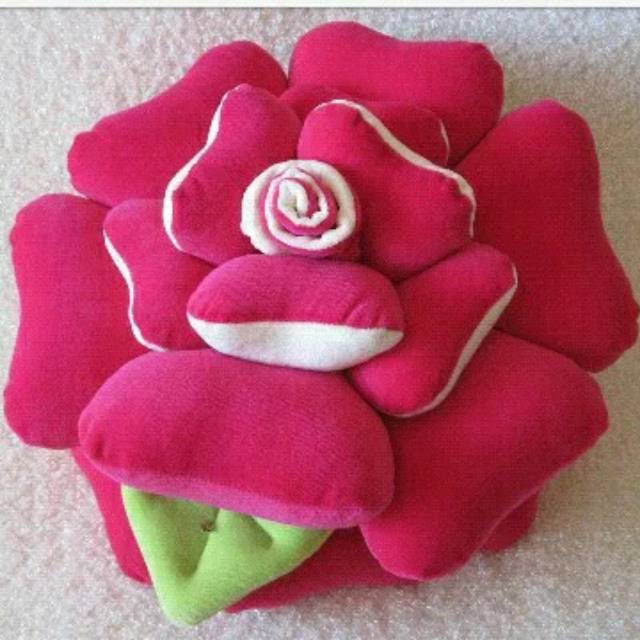 bantal sofa bunga cantik