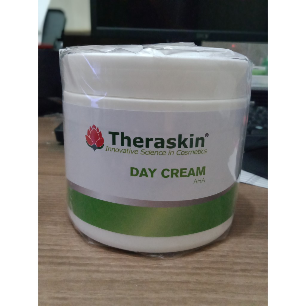 THERASKIN DAY CREAM AHA 500gr