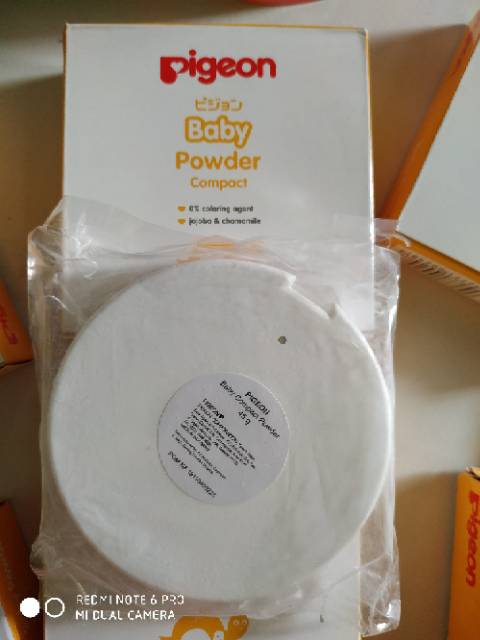 Bedak Padat bayi pigeon 45 g baby powder compact refill plus puff refil pegeon skin kulit sensitif