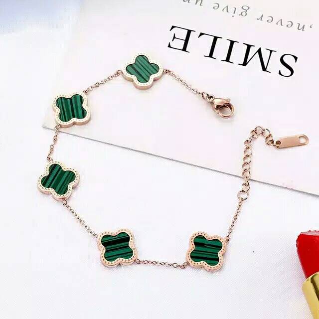 GG Gelang Tangan Aksen Daun Semanggi Titanium#GT-L*VWW