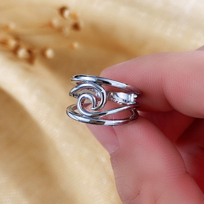 Cincin Model Lebar Bahan Metal Warna Silver Untuk Wanita
