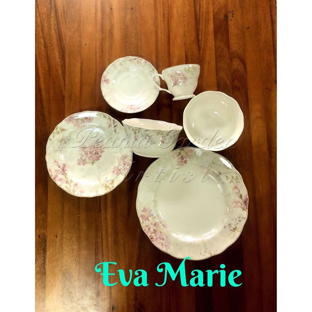 

Dinnerset motif pastel isi 16 pcs
