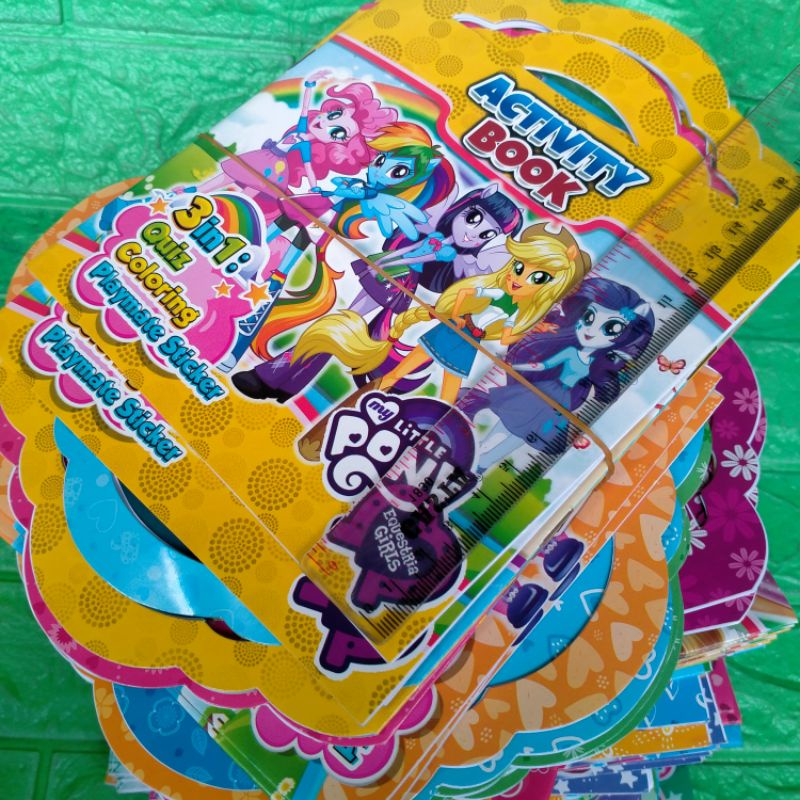 1 Pcs Mainan Edukasi Buku Mewarnai Plus Stiker Motif Animasi Kartun Pony Frozen Bt21 Strobery Dll Gr