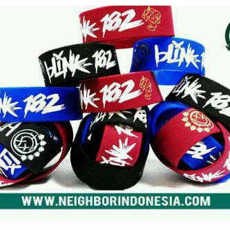 GELANG BRACELET HEYHO BLINK 182