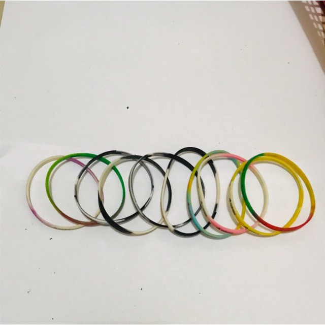 Gelang tangan adidas  10.000 dapat 10 biji