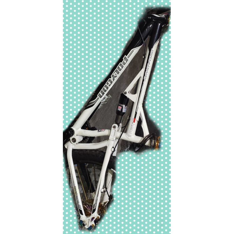 Frame Polygon Broadway 3.0 + REAR SHOCK HLT 1000lbs