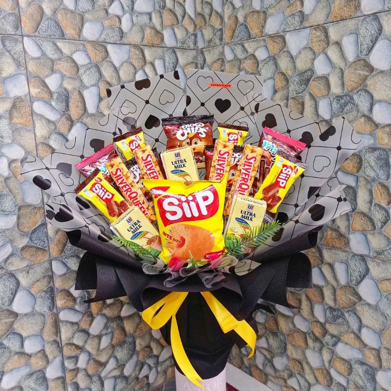 

Buket Jajan Bucket Snack Kado wisuda sidang graduation sempro ulangtahun birthday