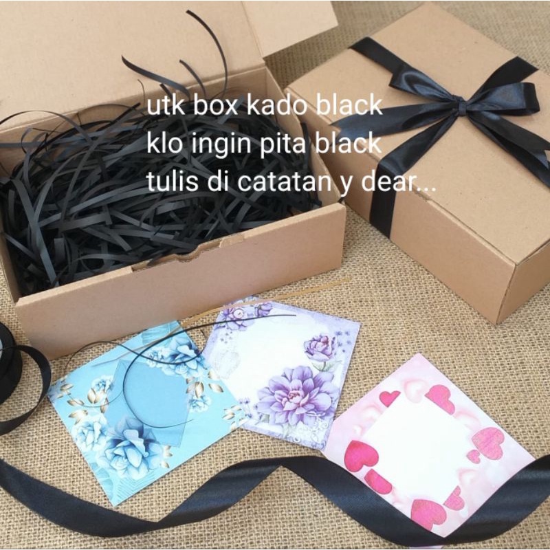 kertas cacah sheredded paper box kado